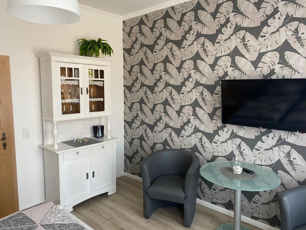 Ferienwohnung Am Schlossparkcenter Шверин Екстериор снимка