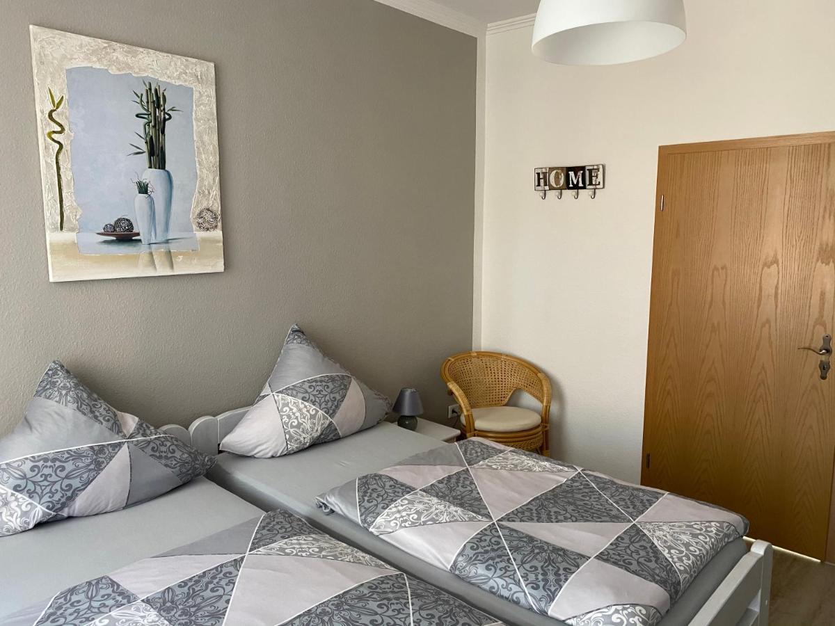 Ferienwohnung Am Schlossparkcenter Шверин Екстериор снимка