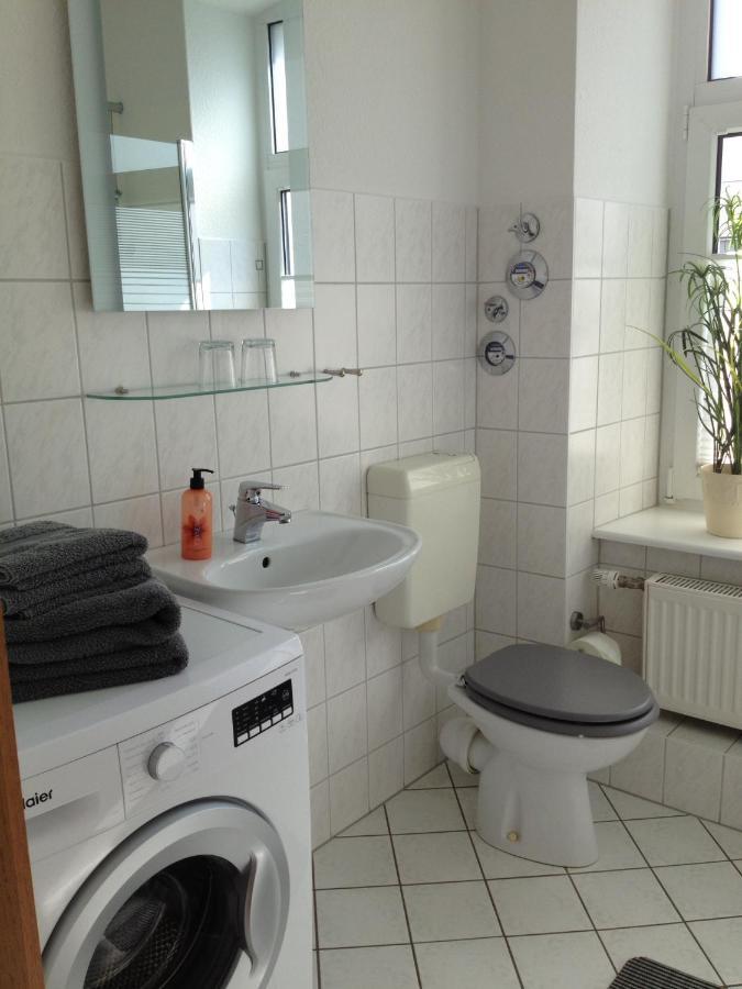 Ferienwohnung Am Schlossparkcenter Шверин Екстериор снимка