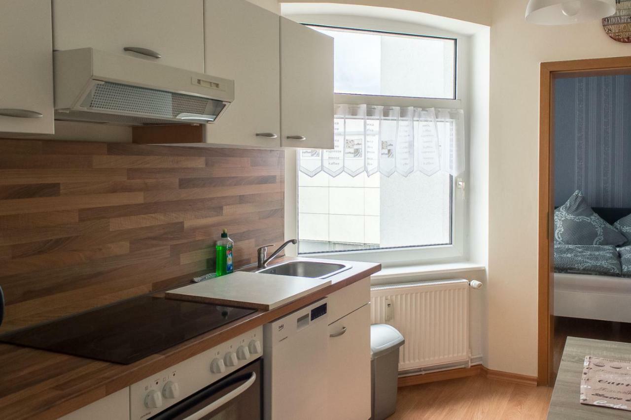 Ferienwohnung Am Schlossparkcenter Шверин Екстериор снимка