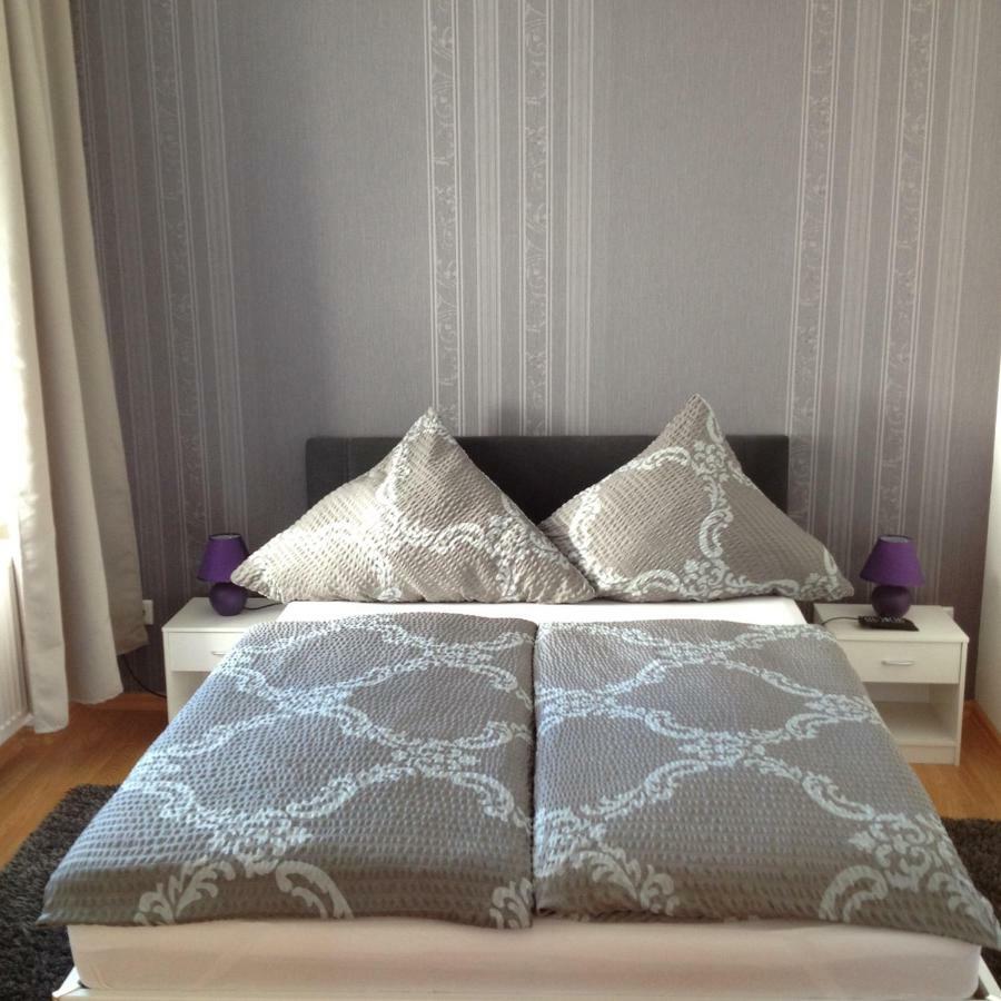 Ferienwohnung Am Schlossparkcenter Шверин Екстериор снимка