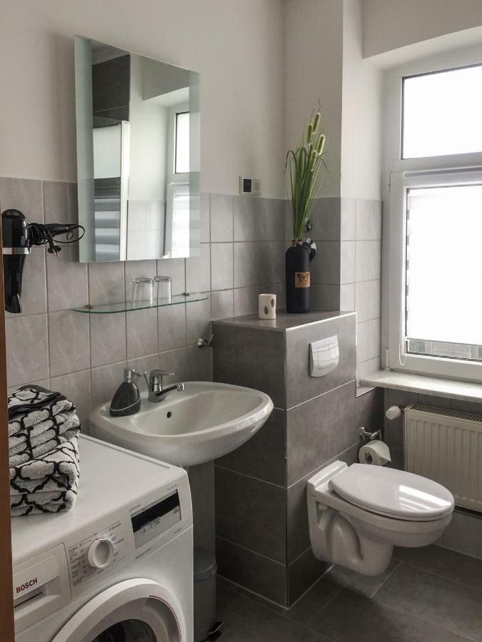 Ferienwohnung Am Schlossparkcenter Шверин Екстериор снимка