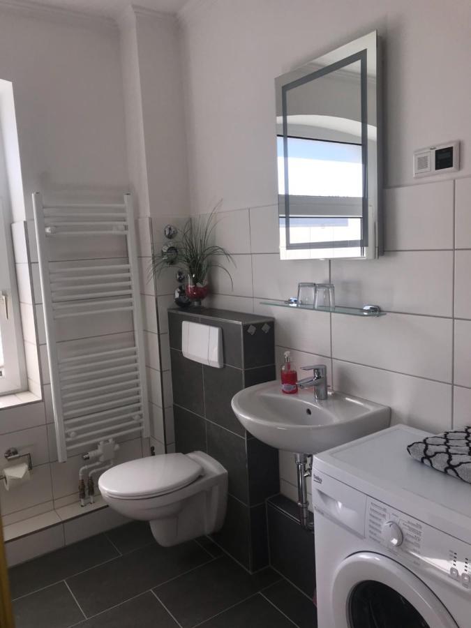 Ferienwohnung Am Schlossparkcenter Шверин Екстериор снимка