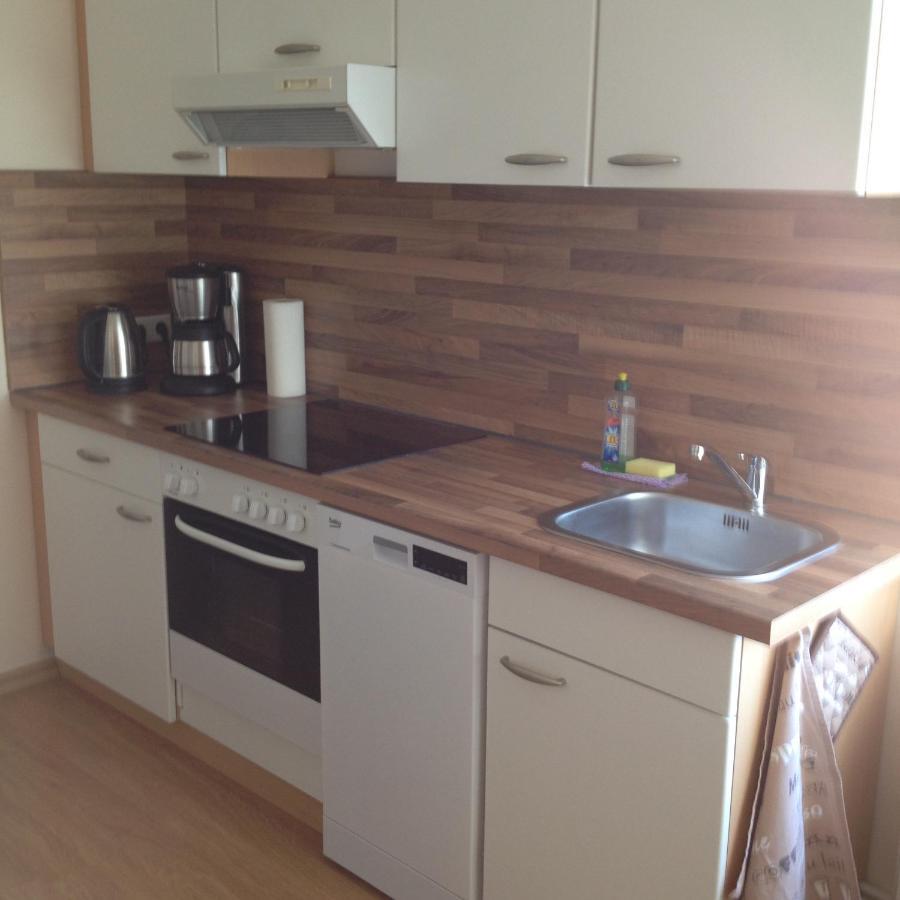 Ferienwohnung Am Schlossparkcenter Шверин Екстериор снимка